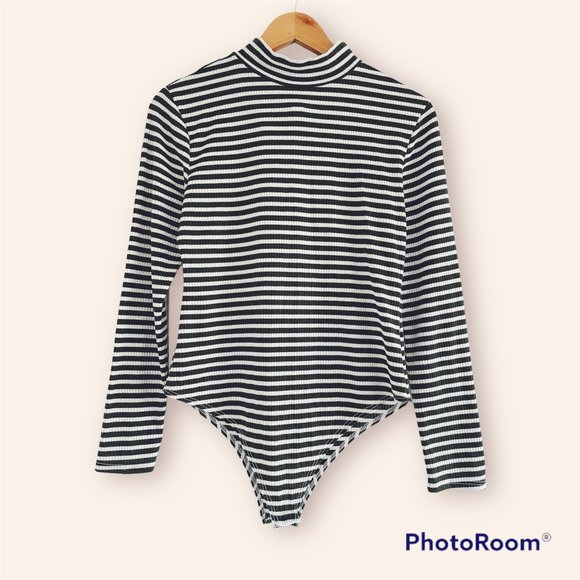 Jackson Rowe Green White Striped Penny Bodysuit, Rib Knit Soft Body Suit Top (M) - Picture 2 of 12